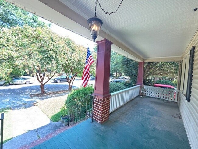 Foto del edificio - 1325 Westover Ave