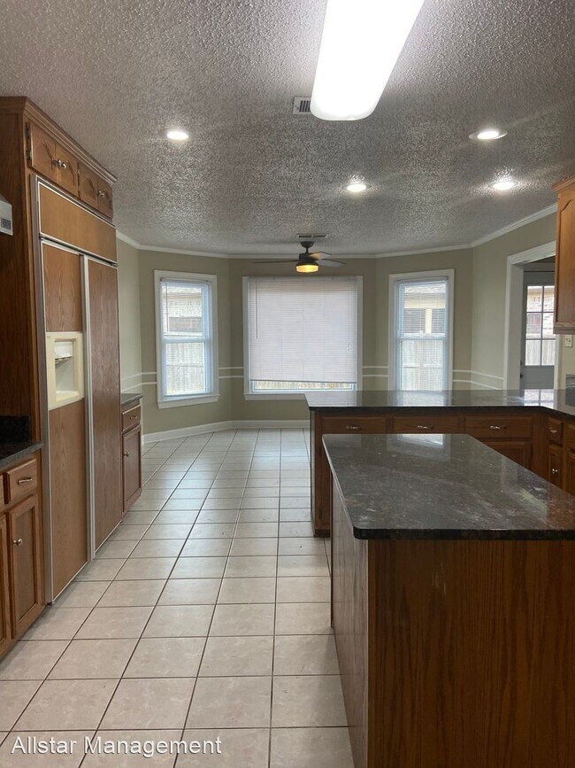 Building Photo - 5 br, 3 bath House - 990 Eagle Ridge Cove