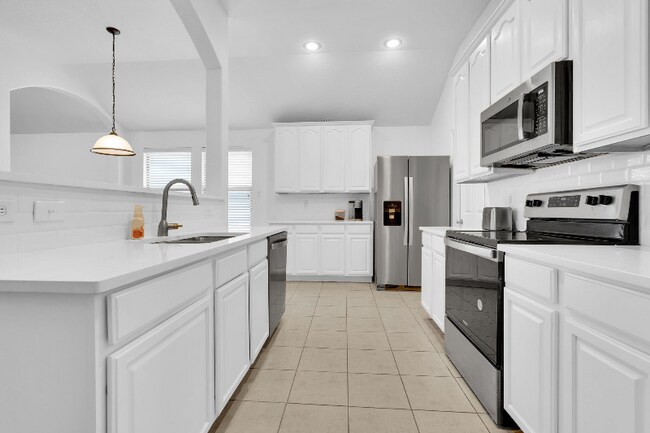 Foto del edificio - 3908 Cloud Cover Rd