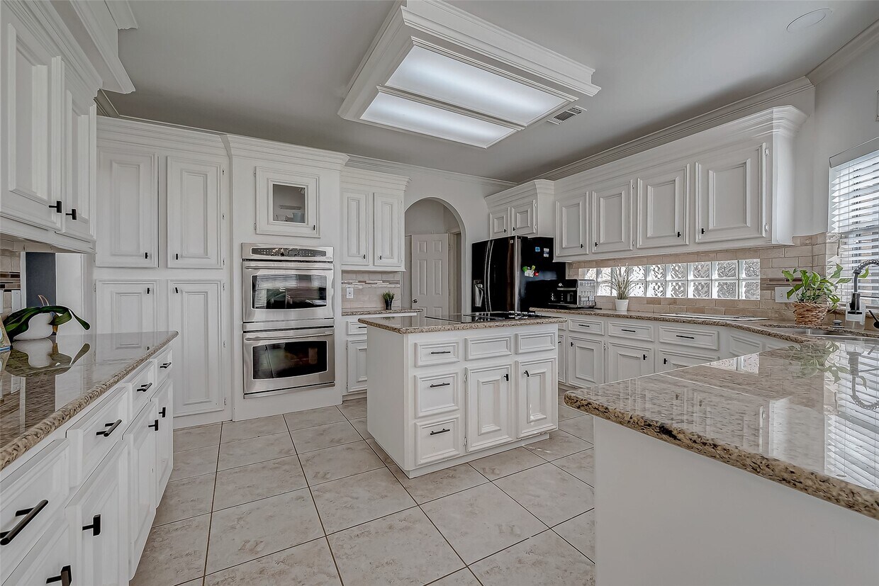 Foto principal - 8006 Devlin Dr