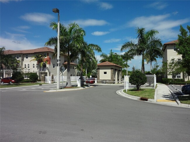 Foto del edificio - 8740 NW 97th Ave