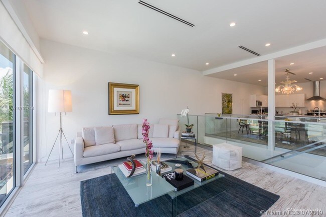 Foto del edificio - 3087 SW 21st St