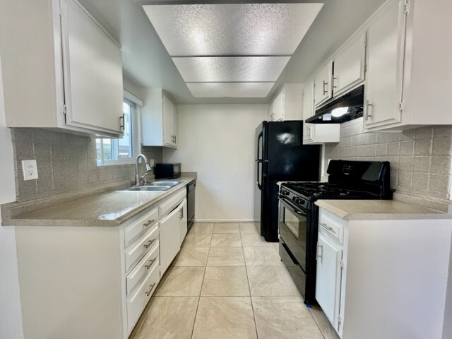 Foto del edificio - 679 W 18th St