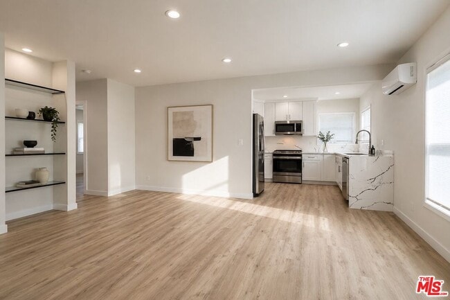 Building Photo - 5250 Whitsett Ave