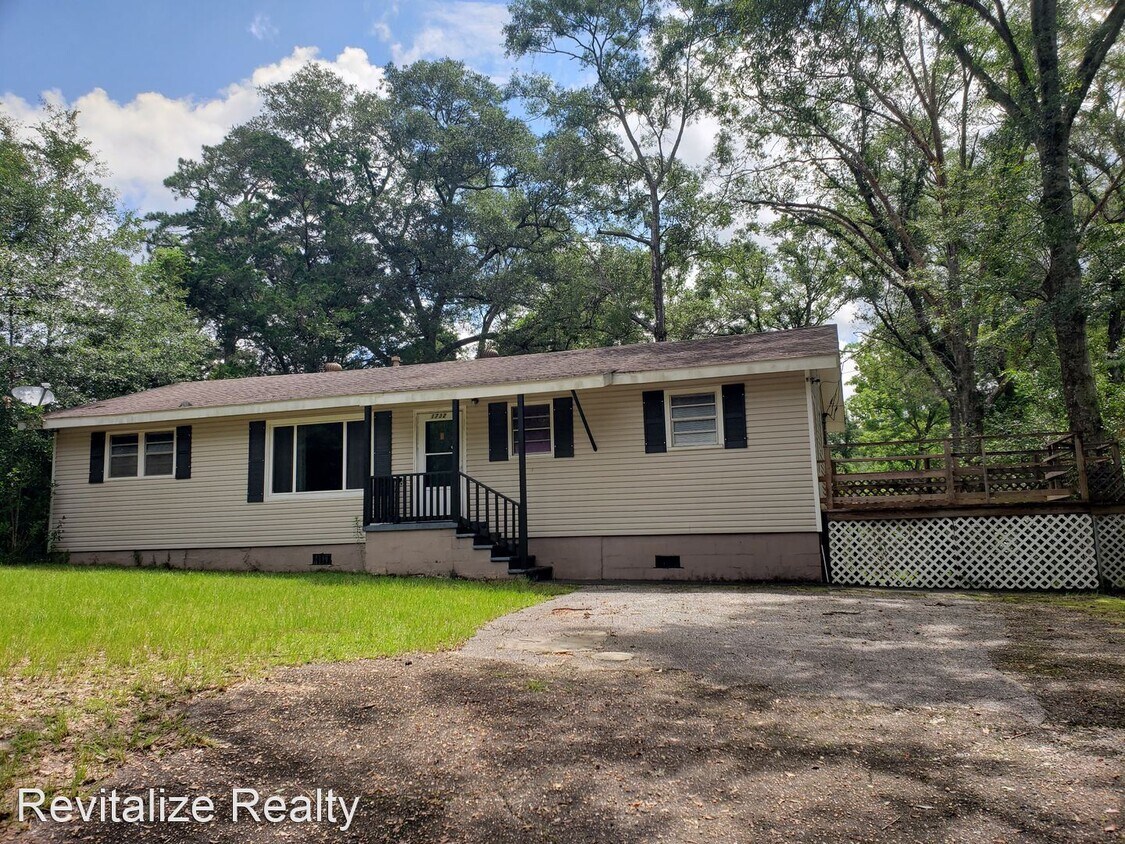 Primary Photo - 4 br, 2 bath House - 1732 Colonial Ln W