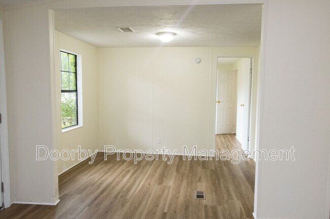 Foto del edificio - 5440 Harpo St