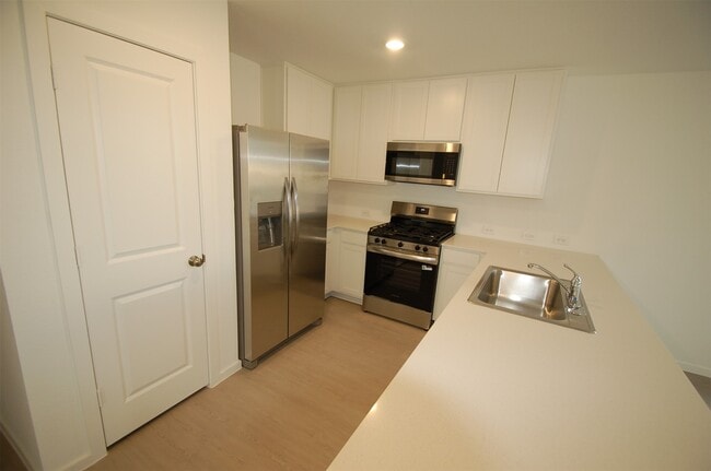 Building Photo - 16215 Domestic Dove Wy