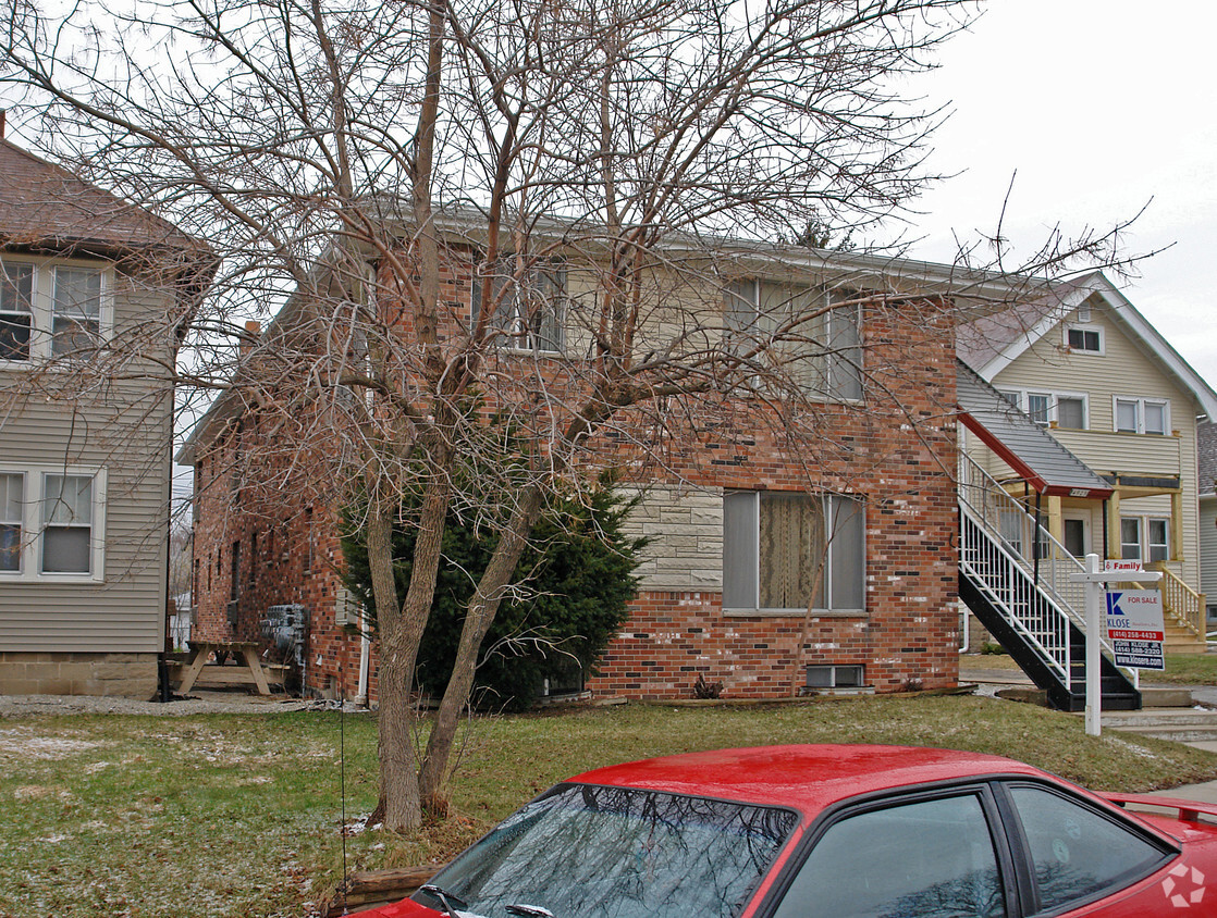 Building Photo - 4925 W National Ave