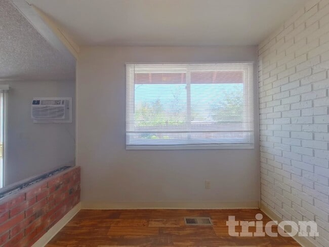 Foto del edificio - 3670 Renee Way