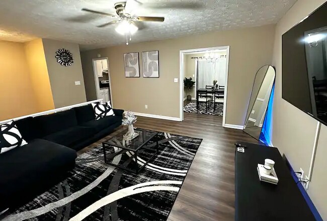 Foto del edificio - 2120 Sandgate Cir SW