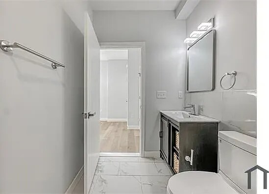 Foto del edificio - 4217 Mantua Ave