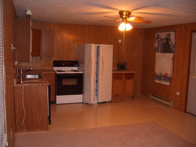 Kitchen - 10 Sebring Rd
