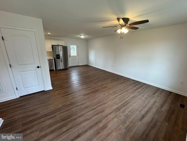 Foto del edificio - 80 Serenity Ln