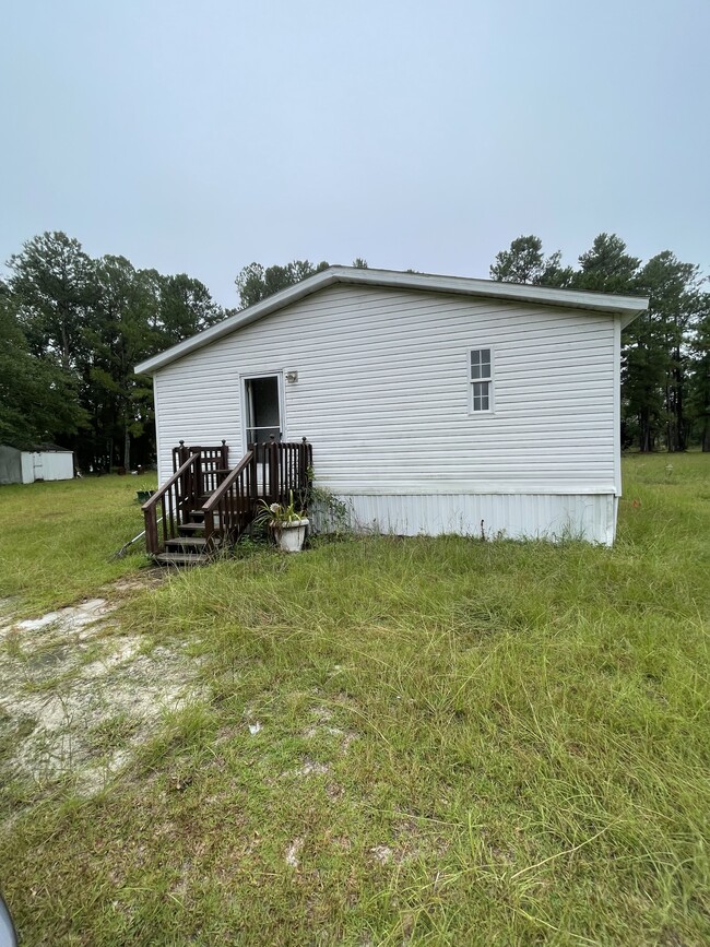 Building Photo - 1975 Gemini Cir