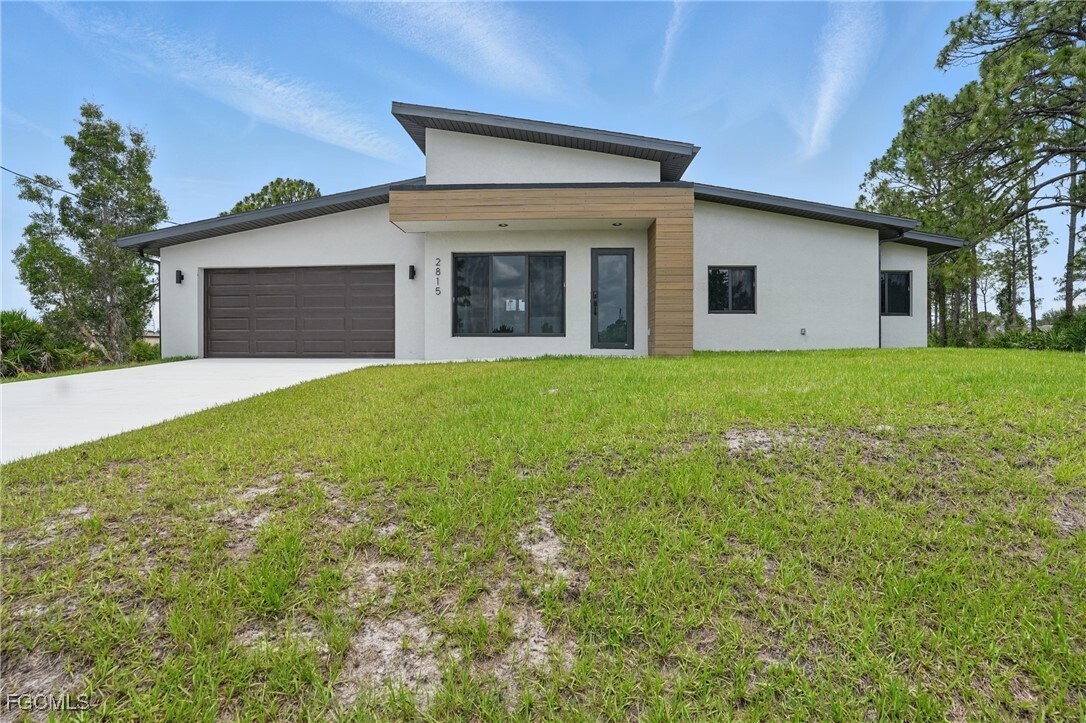 Foto principal - 2815 45th St W