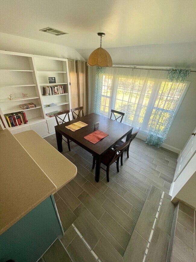 Foto del edificio - 3104 W Avenue T