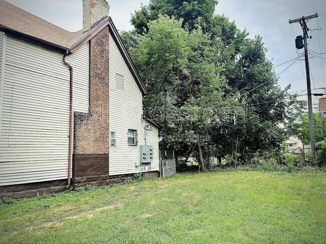 Building Photo - 2163 E 84th St