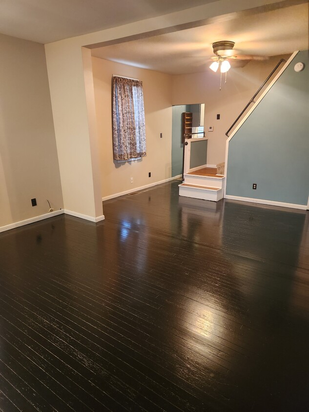 Foto del edificio - 1611 Ave G Ave