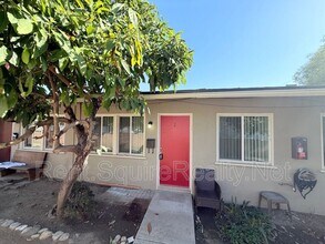Building Photo - 840 N Angeleno Ave