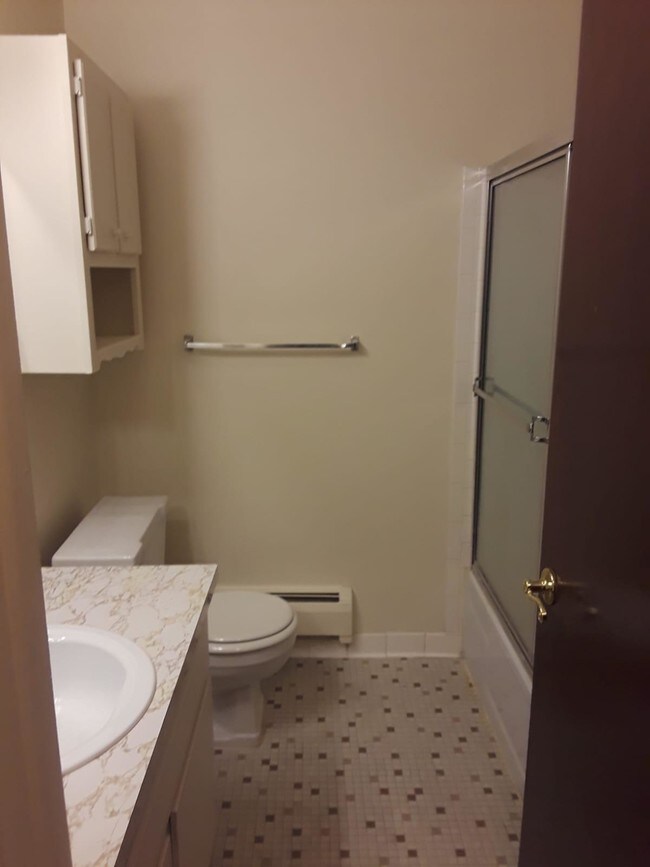 Building Photo - 4535 Cadieux Rd