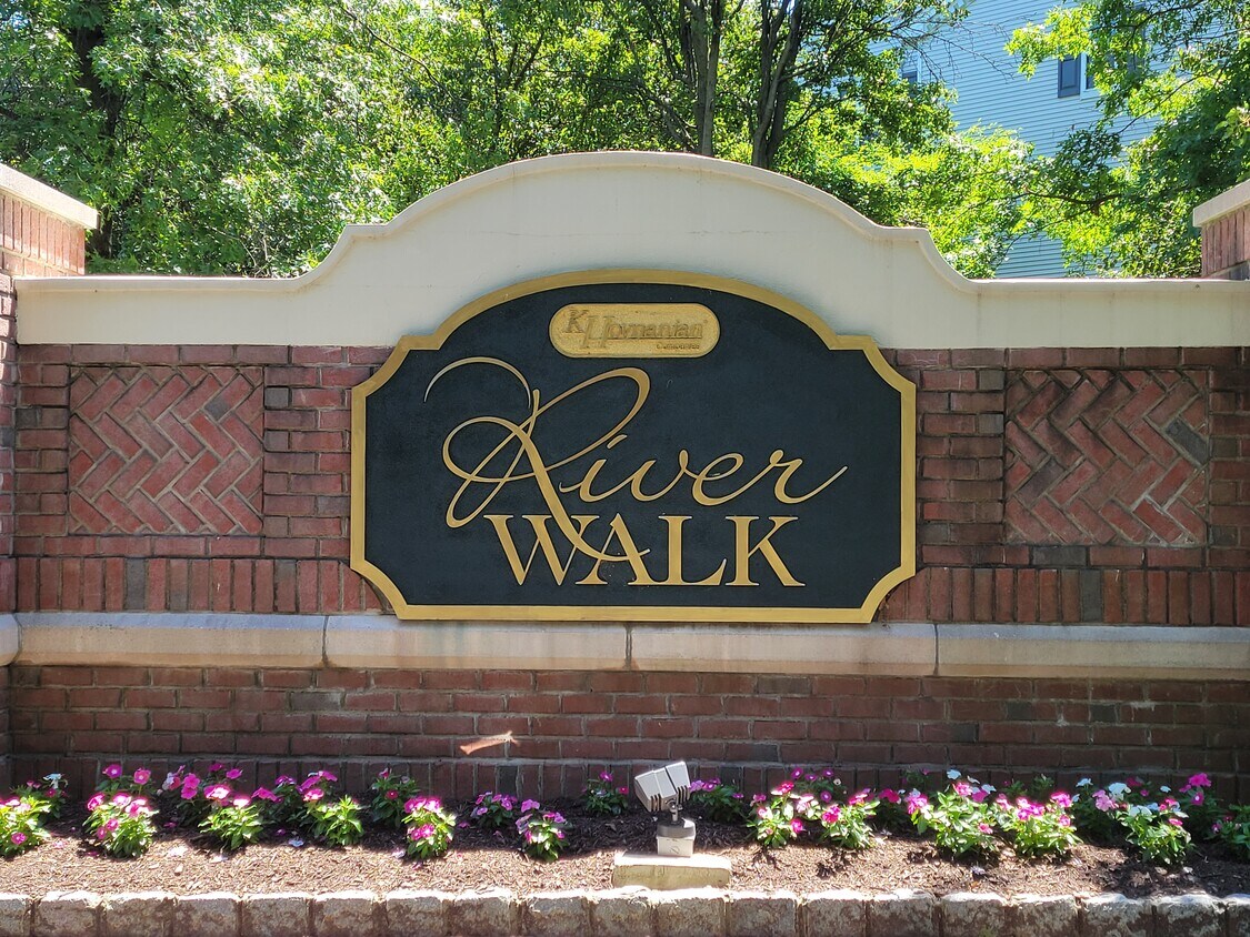 Riverwalk Condominium entrance - 176 Riverwalk Way