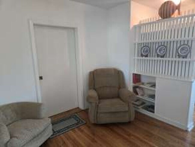 Foto del edificio - Charming West-Side Gem