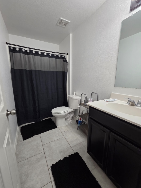 Building Photo - 14223 Laurel Br
