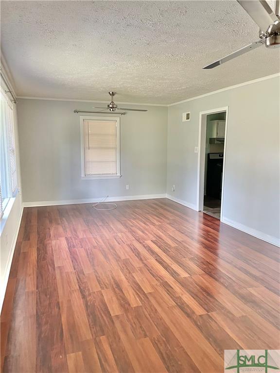 Building Photo - 2374 Pinetree Rd