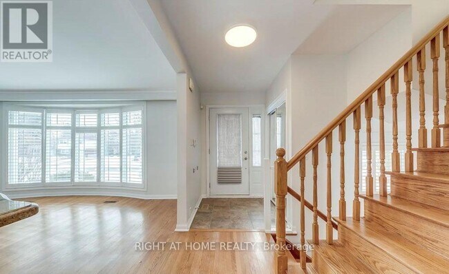 Building Photo - 49 Rayne Ave