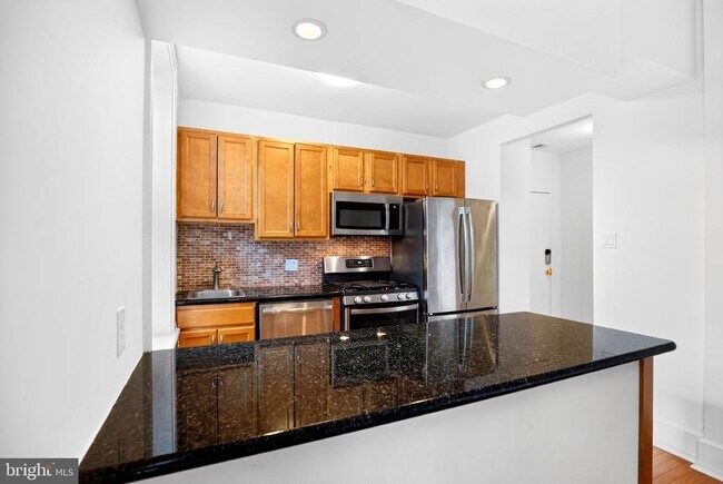 Foto del edificio - 334 S 12th St