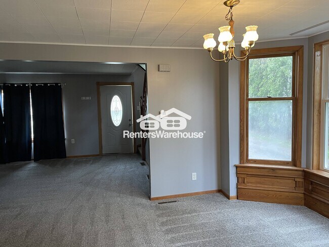 Foto del edificio - 745 Broadway St