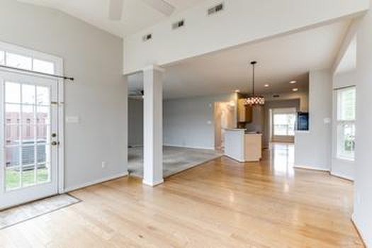 Foto del edificio - 4517 Meredith Creek Dr