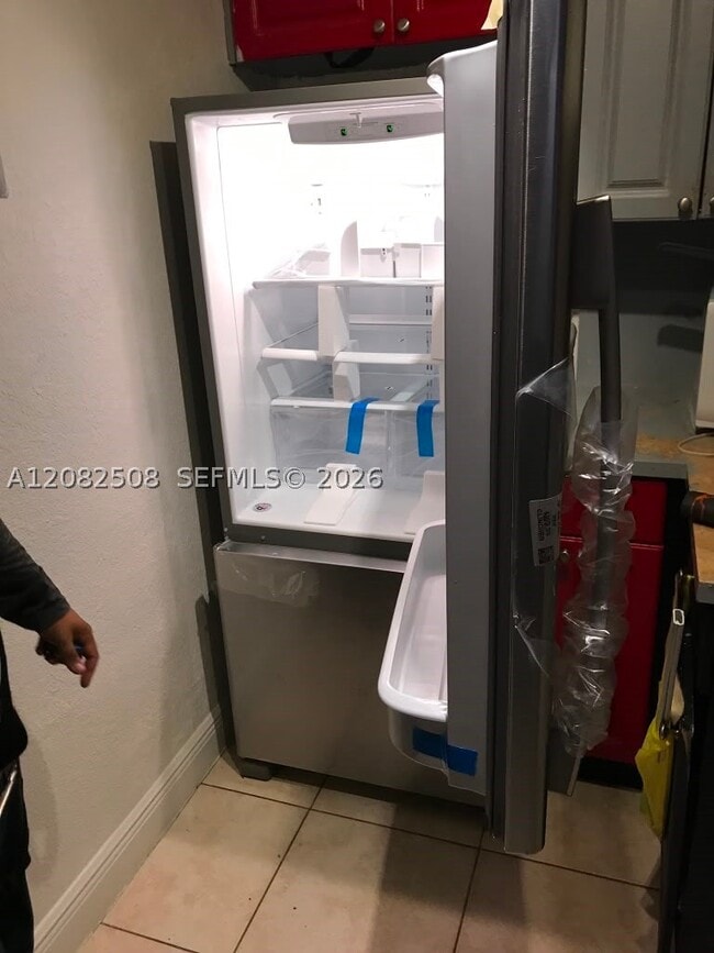 Foto del edificio - 7000 NW 186th St