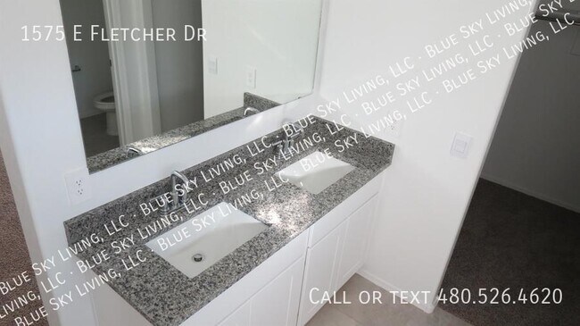 Building Photo - 1575 E Fletcher Dr