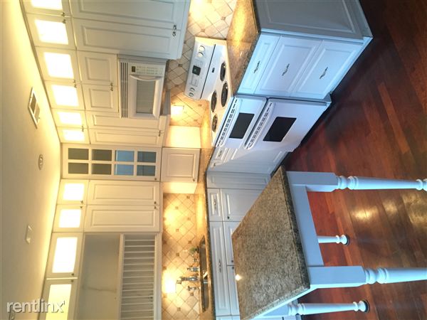 Fotografía del edificio - 995 June Rd