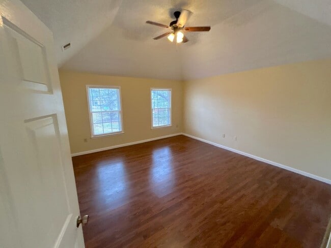 Building Photo - 8209 Crimson Creek Dr