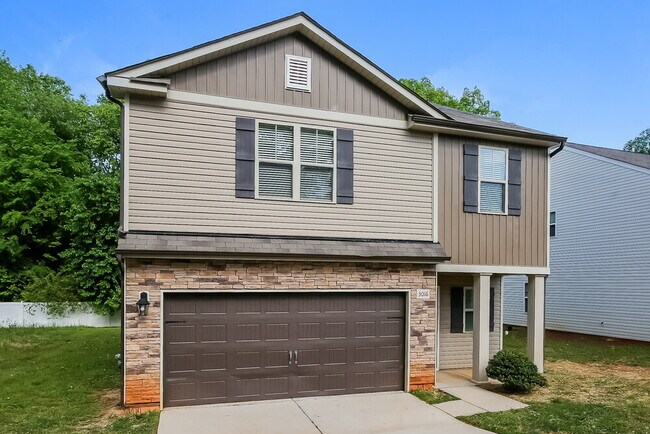 Foto del edificio - 3016 Hubbard Rd