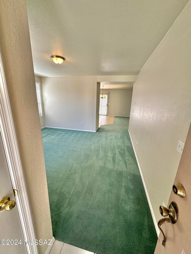 Building Photo - 7846 E Rooner Dr