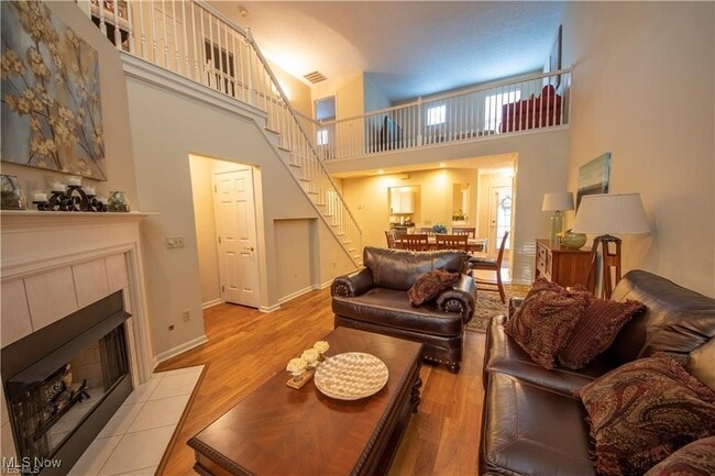 Building Photo - 2042 W Reserve Cir