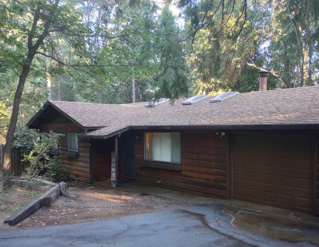 15015 Pinon Rd, Magalia, CA 95954 House Rental in Magalia, CA