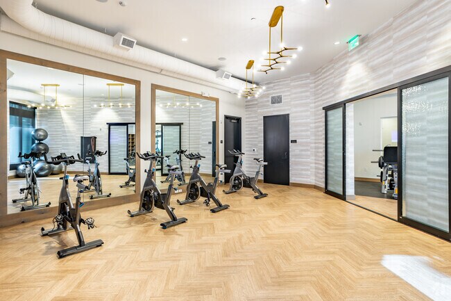 Estudio de yoga - Traverse Apartments