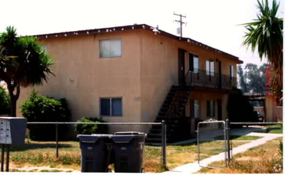 Building Photo - Clover Elm Apartments