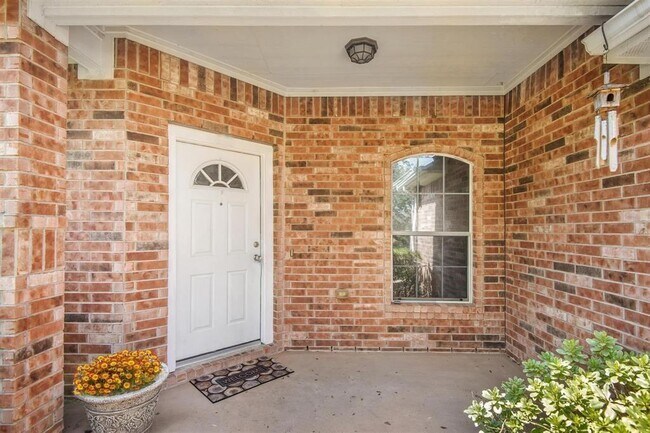 Foto del edificio - 405 Magnolia Estates Dr