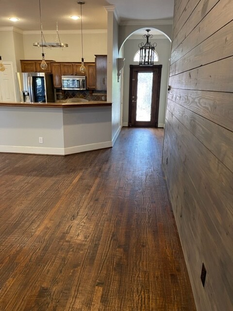 Building Photo - 5925 Sagebrush Trail