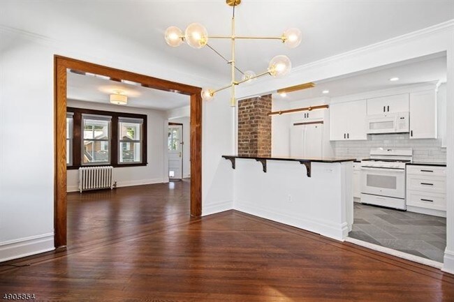 Foto del edificio - 225 Elmwood Ave