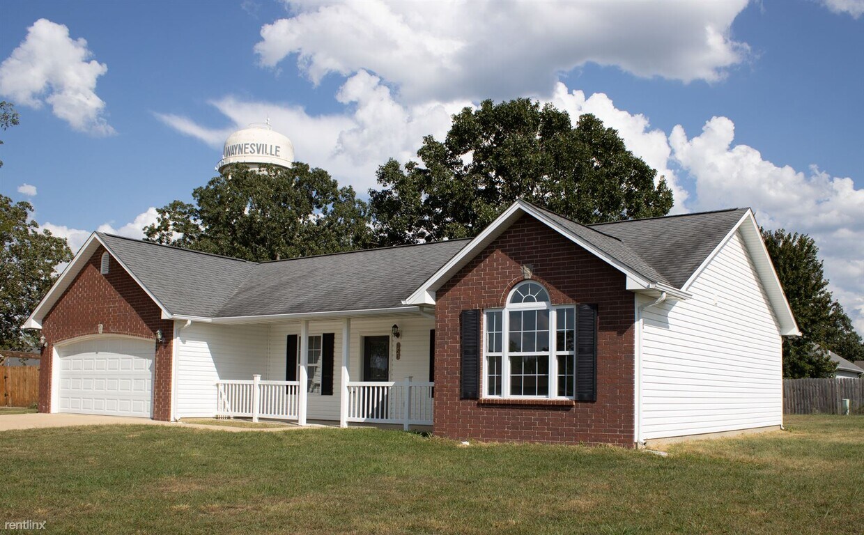 Primary Photo - 3 br, 2 bath House - 121 La Vista Drive