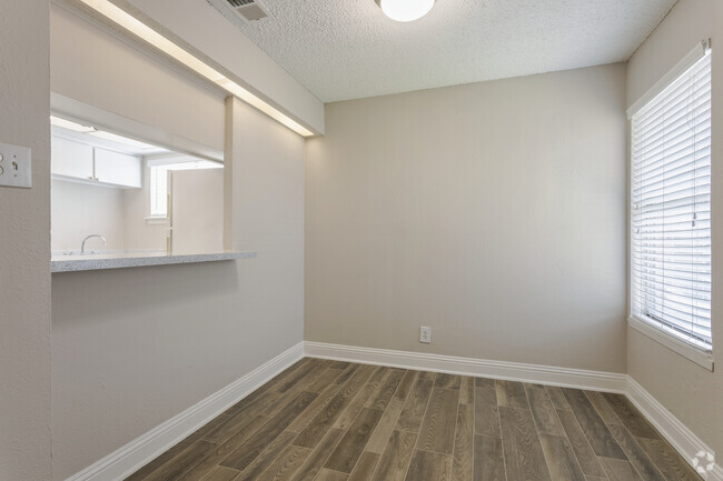 2BR,1.5BA - 900SF B1-1 - Dining Area - Tower Village (C.H.A.M.)