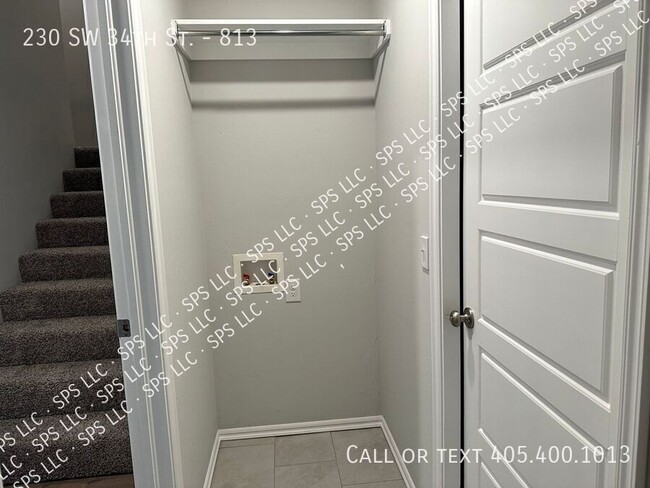 Foto del edificio - 230 SW 34th St