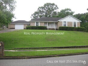 Building Photo - 420 Lakeview Dr W