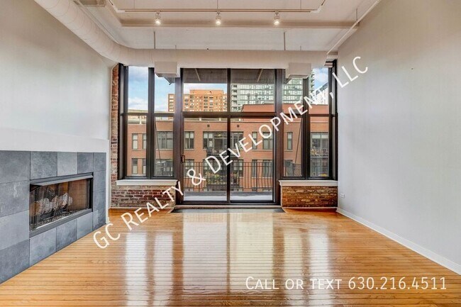 Foto del edificio - 333 W Hubbard St